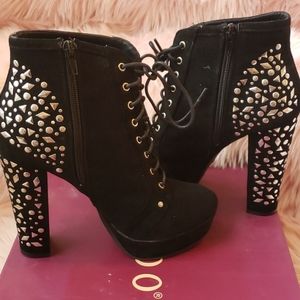 Black velvet studded lace up platform bootie